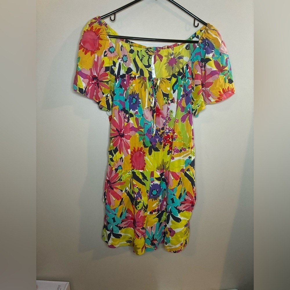 Trina Turk 2 colorful Feminine Tropical Silk Romper Shorts Off Shoulder Pocket